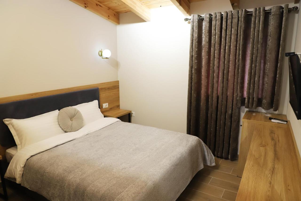 Mili Hotel Берат Екстериор снимка