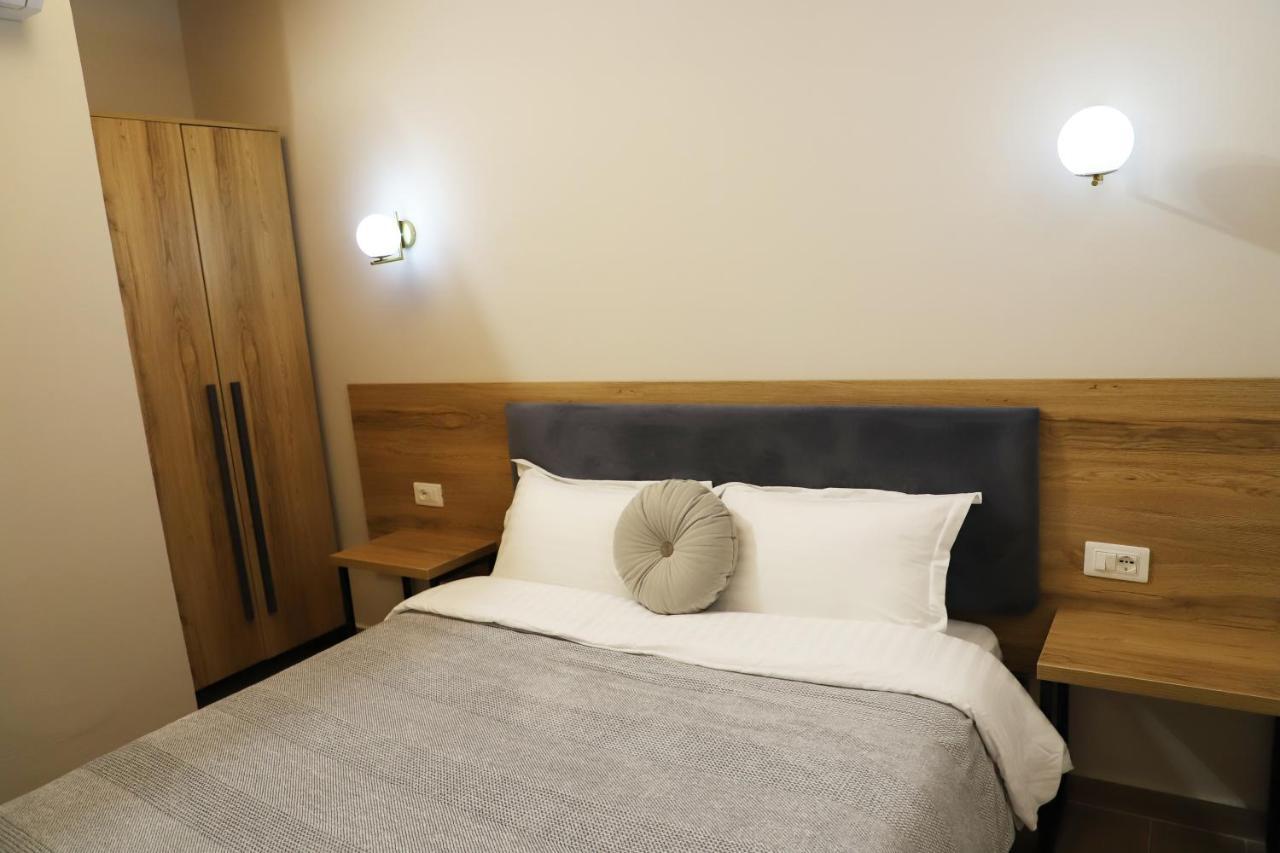 Mili Hotel Берат Екстериор снимка