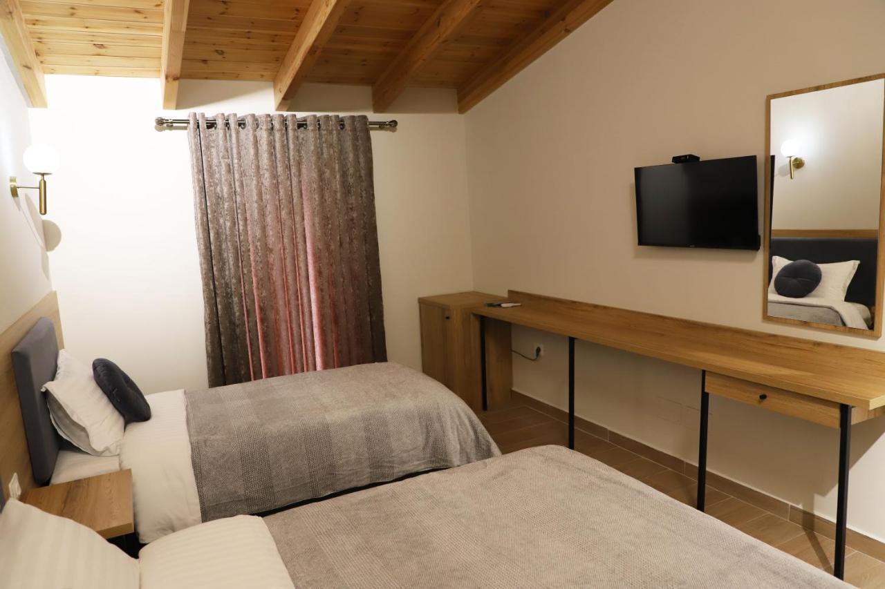 Mili Hotel Берат Екстериор снимка