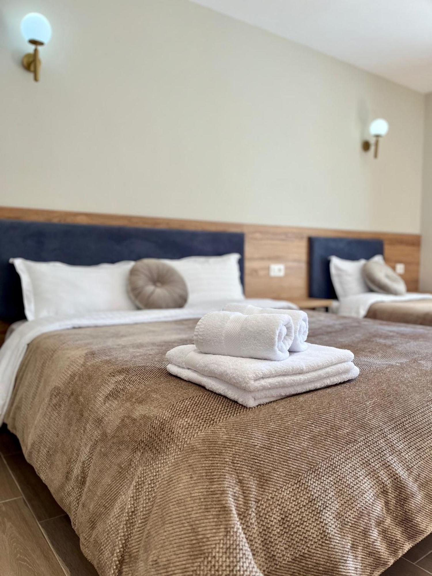 Mili Hotel Берат Екстериор снимка