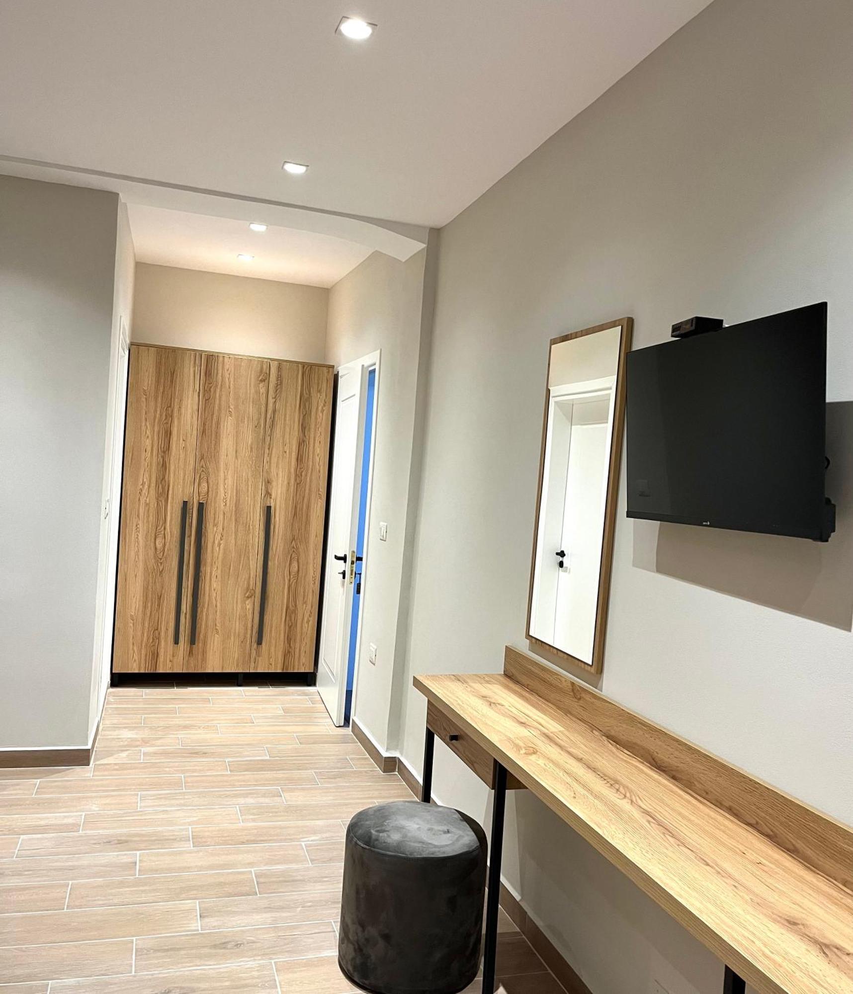 Mili Hotel Берат Екстериор снимка