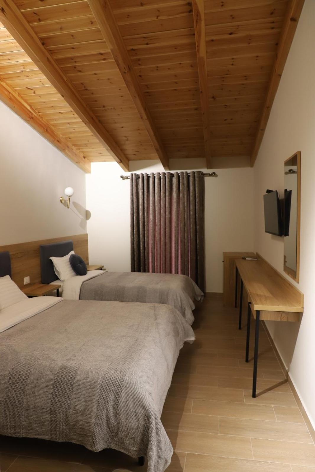 Mili Hotel Берат Екстериор снимка