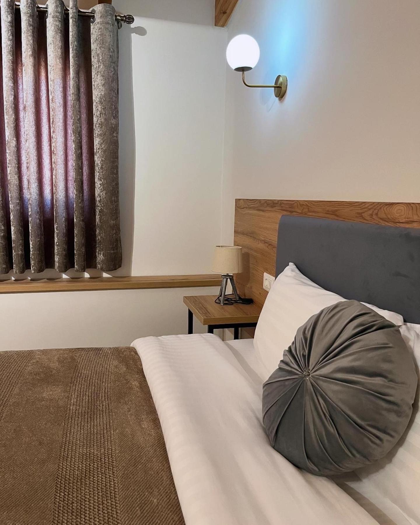 Mili Hotel Берат Екстериор снимка