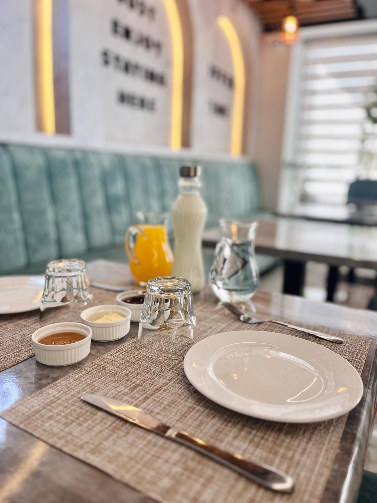 Mili Hotel Берат Екстериор снимка
